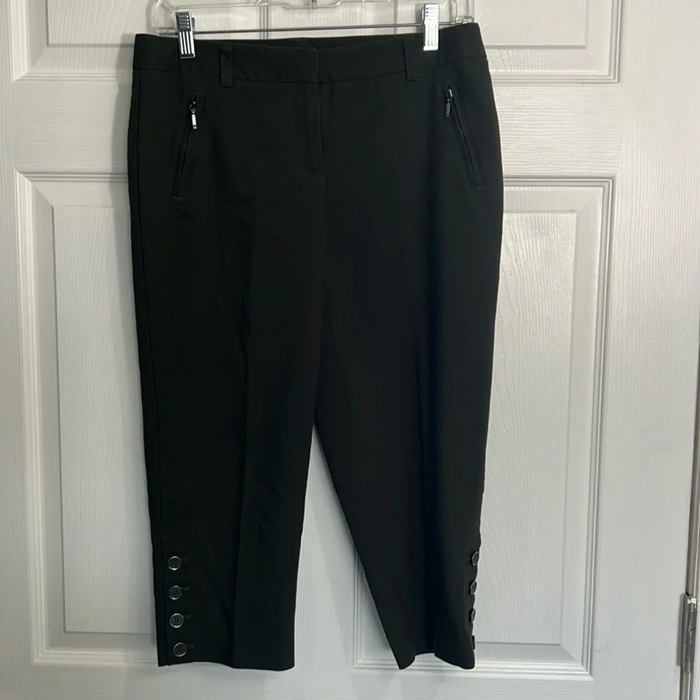Style & Co. women’s capri pants - 8 petite - green